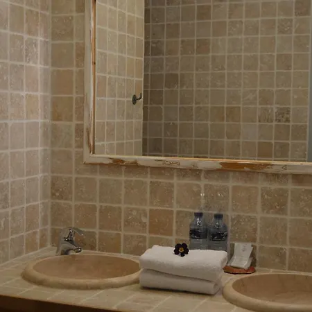 Chateau La Roque Margaux 4* Servian