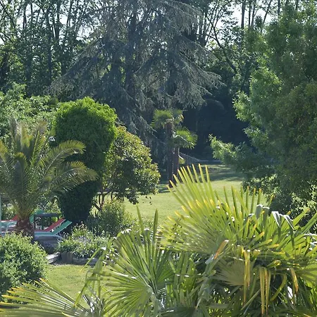 게스트하우스 Chateau La Roque Margaux 4*